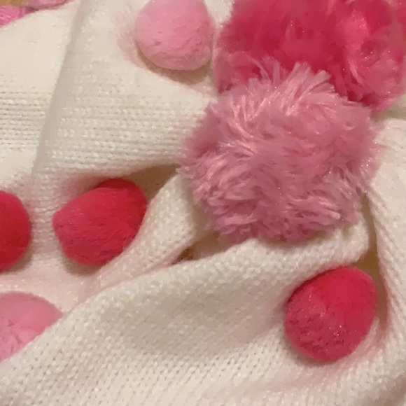 Hello Kitty Pink Pom-Pom Hat - Picture 4 of 4